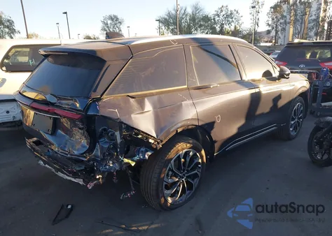 2024 Lincoln Nautilus Reserve z USA, uszkodzony, nr VIN 5LMPJ8K49RJ825965